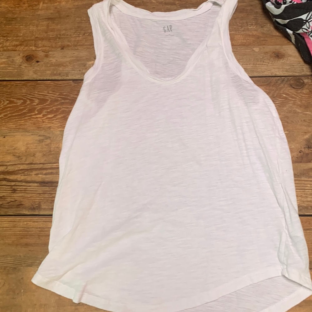 A white gap tank top and a blue gap tank top